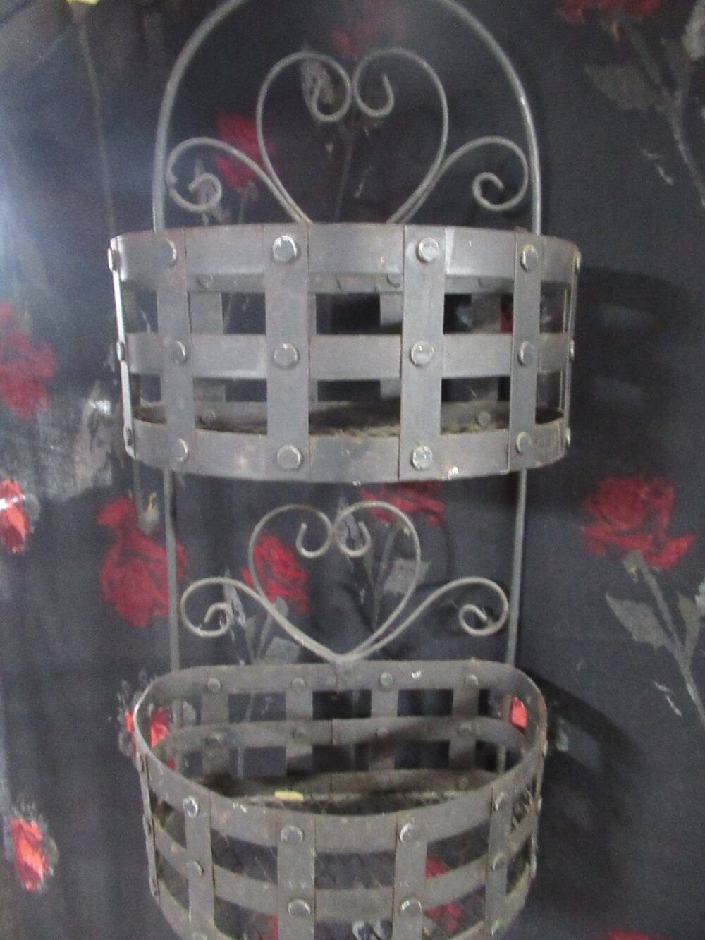 Metal Hanging Basket Shelf